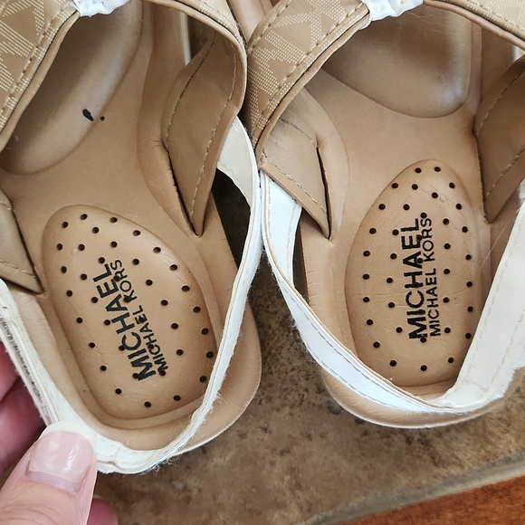 Girls Michael Kors sandals toddler size 9 - Picture 4 of 9